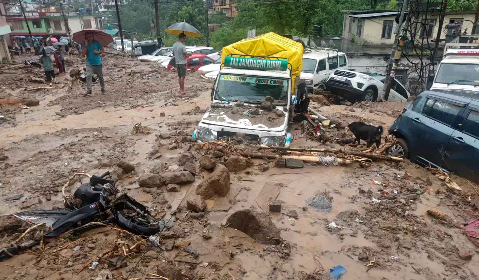 Flash floods devastate Himachal's Mandi; 3 dead, 1 missing