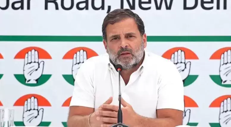 Rahul Gandhi Vows to Advocate for Porters' Demands and Rights