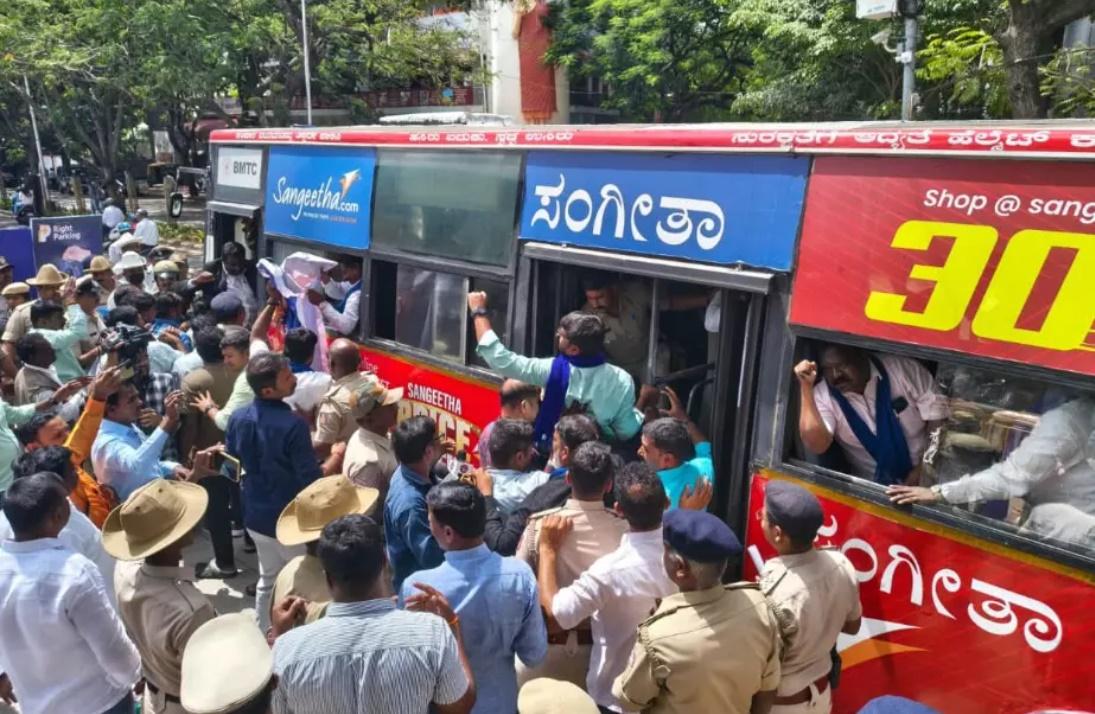 Bengaluru: Protest at Minister Mahadevappa’s residence over Backward Class reservation; Leaders detained