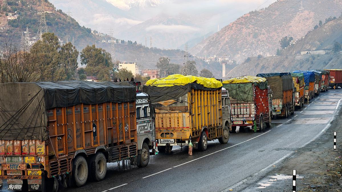 IIT Report Reveals Over 50% of Truck Drivers in India Suffer from Impaired Vision