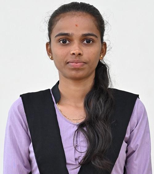 Ashita Naik Wins University Blue in Cross Country