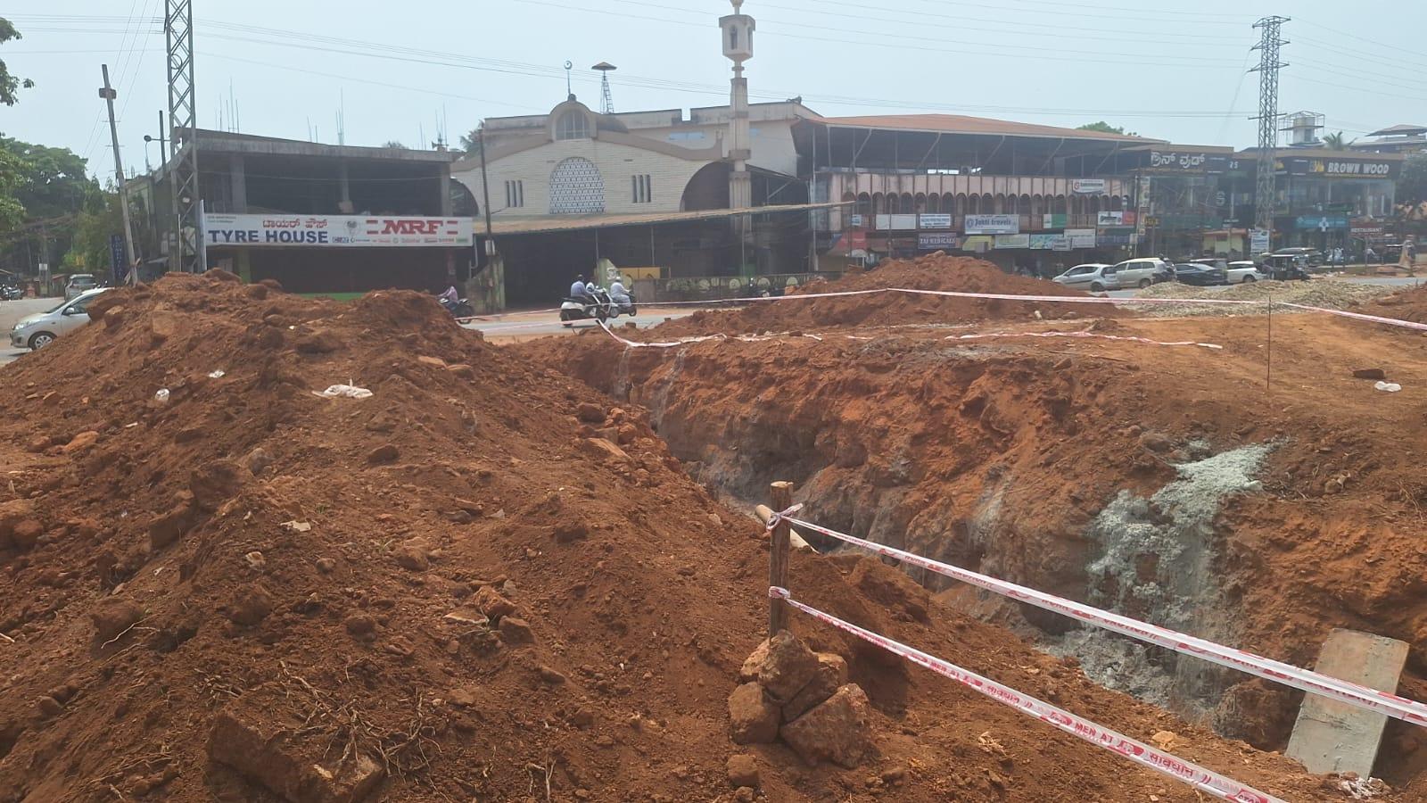 Bhatkal Citizens’ Forum Flags Delay in NH-66 Works, Urges Immediate Official Intervention