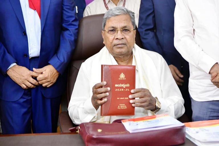 Siddaramaiah Presents Historic 16th Budget, Calls Congress Guarantees ‘Strategic Investments’