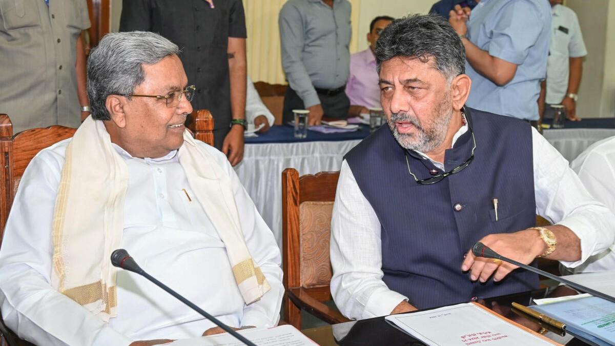 Siddaramaiah, Shivakumar discuss Bengaluru stampede with Congress leadership