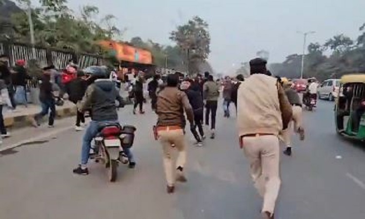 Protest held in Patna over Bihar PSC exam paper leak, police baton-charge job aspirants