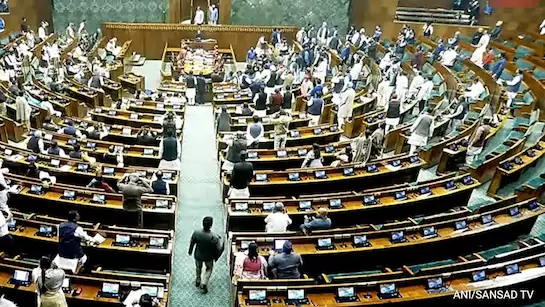 Budget session set for high-stakes clash; govt prioritizes budget and Waqf bill
